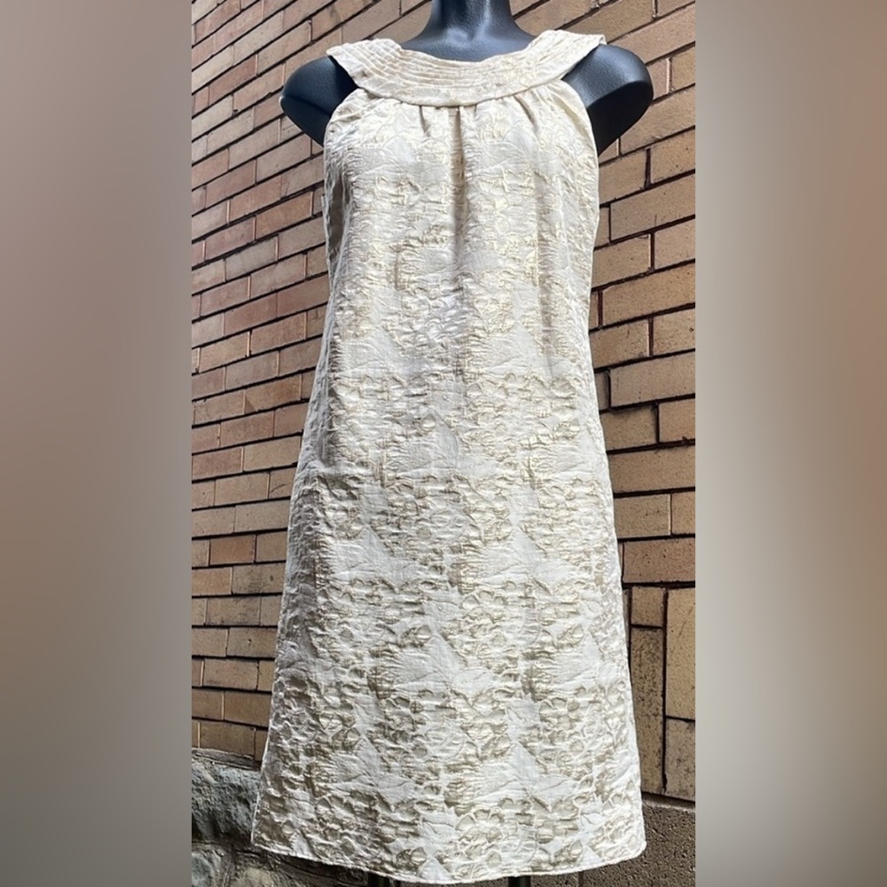 Vera Wang Retro Metallic Brocade Pleated Back Cocktail Dress Size 2 / EU 36